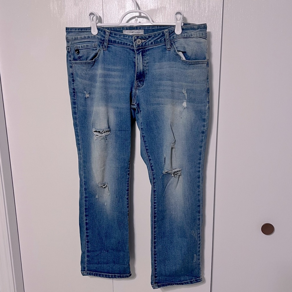 KanCan Jeans. Distressed Jeans.